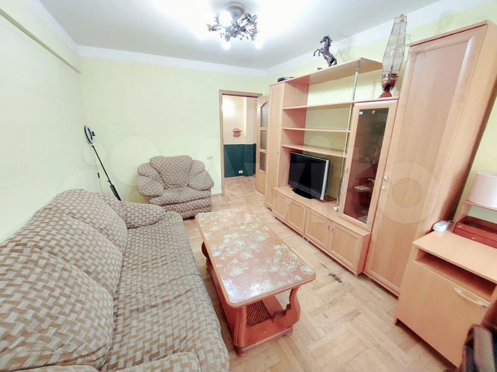 2-к. квартира, 56 м², 2/5 эт.