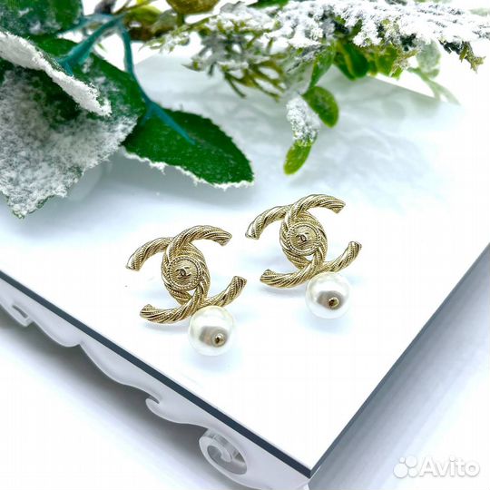 Серьги Chanel