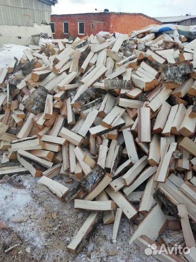 Дрова в сложенном виде