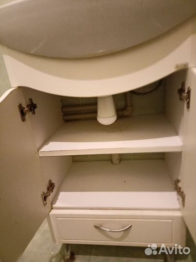 Шкаф с зеркалом с подсветкой для ванной бу