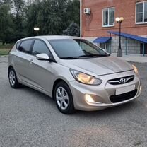 Hyundai Solaris 1.4 AT, 2011, 147 000 км, с пробегом, цена 830 000 руб.