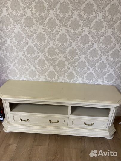 Тумба под телевизор
