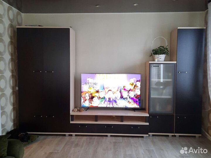 Стенка в гостиную