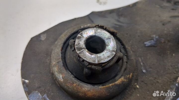 Рычаг подвески Renault Kangoo, 2010