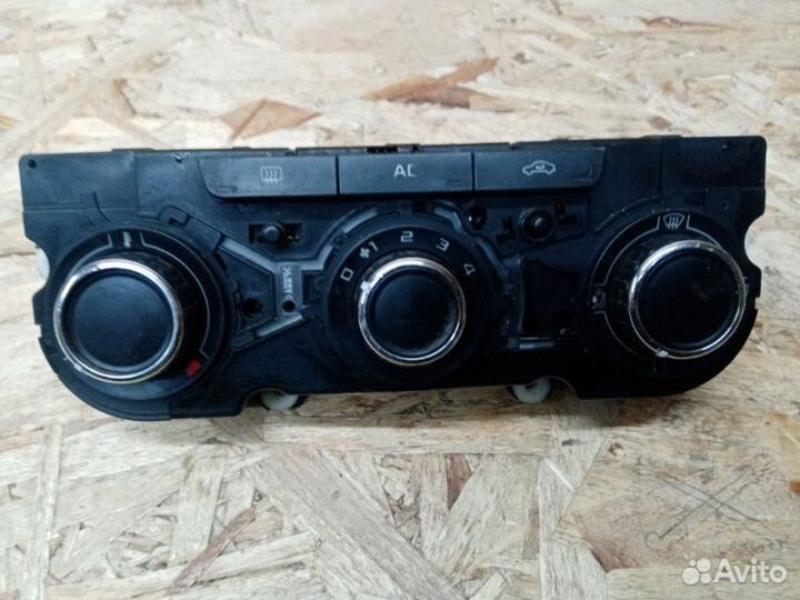 Блок управления печкой Skoda Octavia A5 BUD 2011