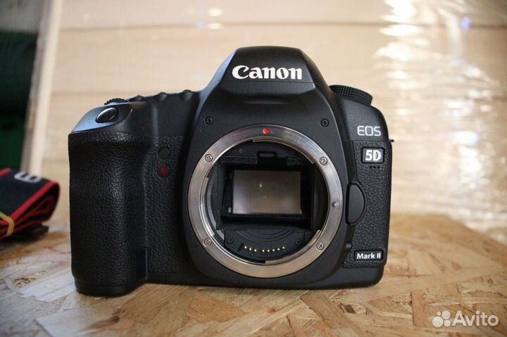 Зеркальный фотоаппарат canon eos 5D mark ii