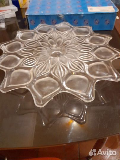 Блюдо на ножке. Чехия