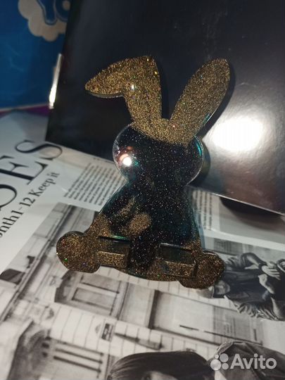 Подставка для телефона из эпоксидной смолы