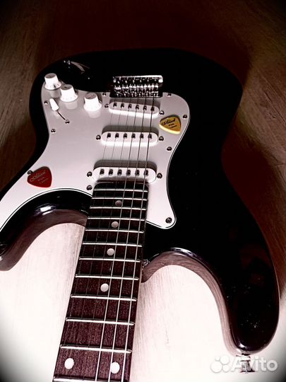 Электро гитара