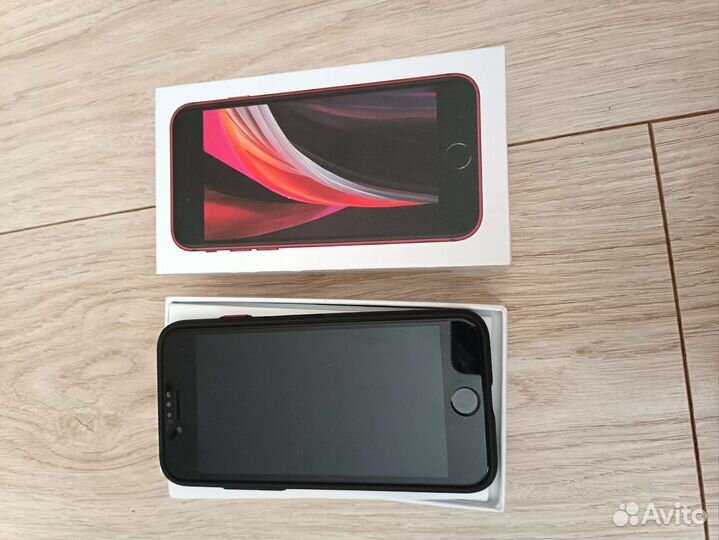 Телефон iPhone se 2022
