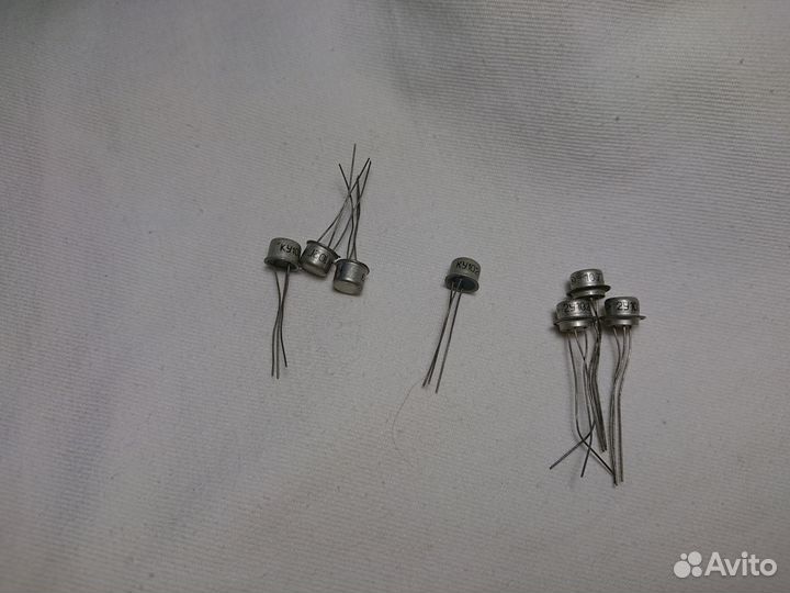 Тиристор ку-101 ку-102 ку-110 ку-104