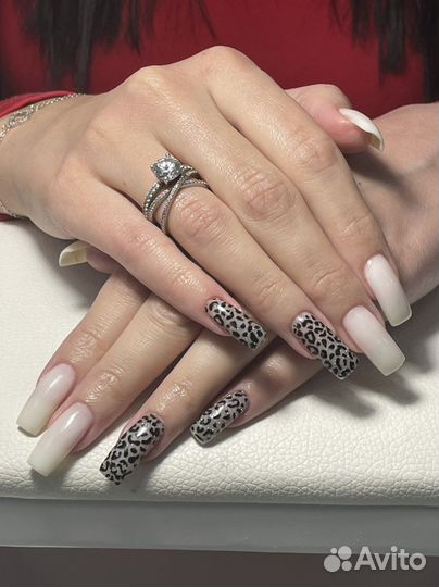 Наращивание ногтей и педикюр