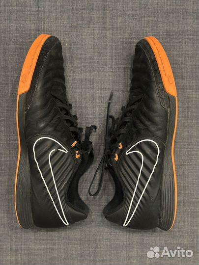 Футбольные бутсы для зала Nike TiempoX Legend VII