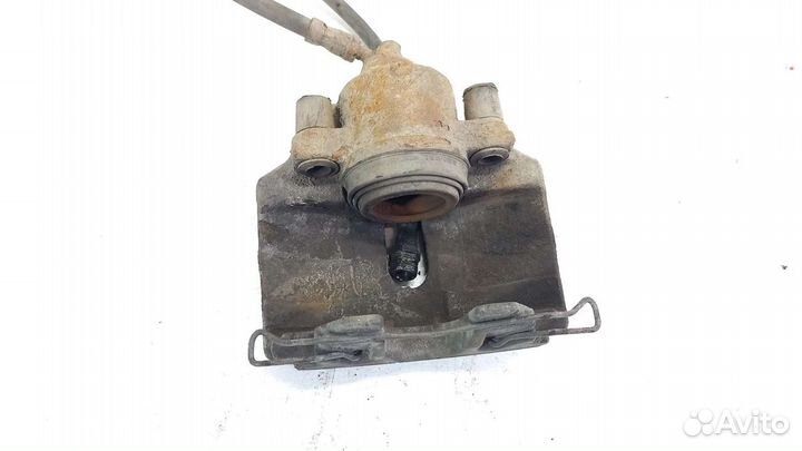 Суппорт передний левый VW Passat CC