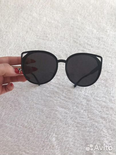 Солнцезащитные очки