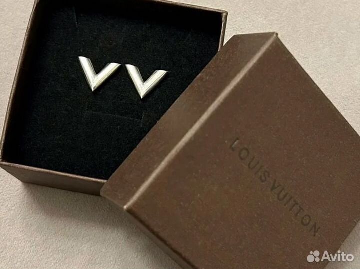 Серьги louis vuitton