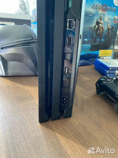 Sony ps4 pro 1tb - состояние новой с играми