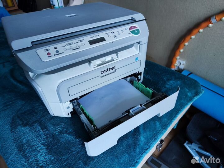 Mфу лазерный Brother DCP 7030R
