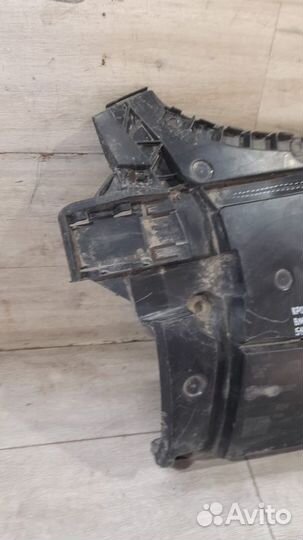 Кронштейн заднего бампера правый Bmw 5 G30 С