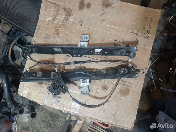 Стеклоподъемник передний левый infiniti qx56