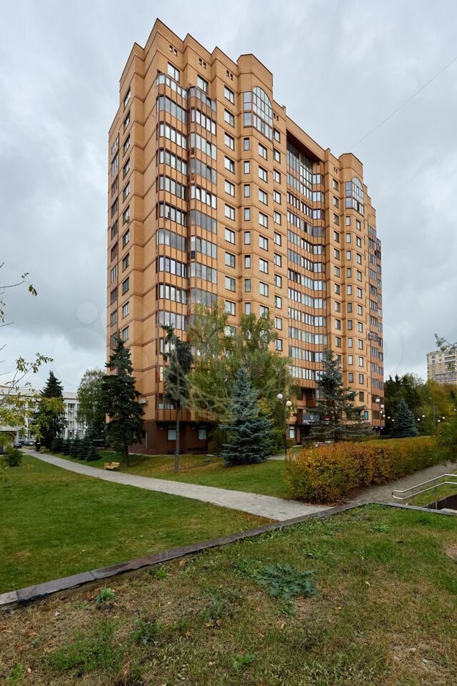 4-к. квартира, 142 м², 5/18 эт.