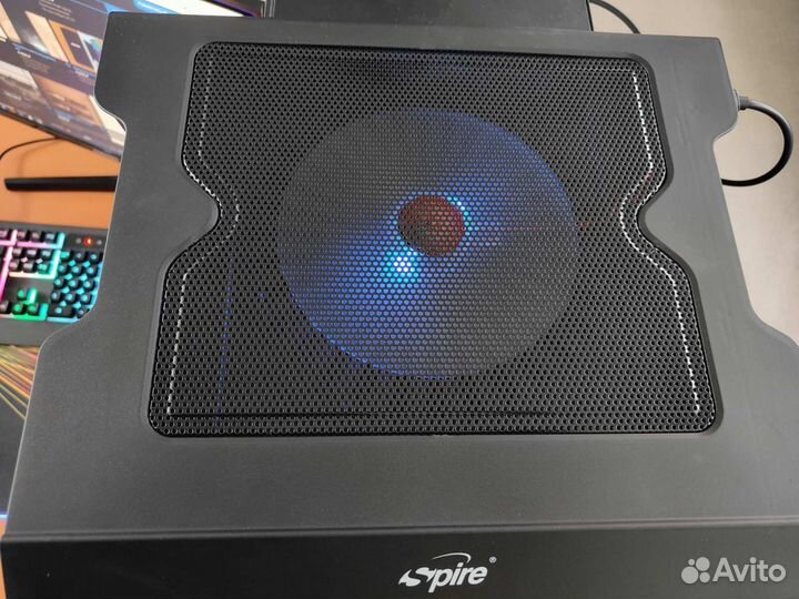 Подставка для ноутбука с охлаждением spire
