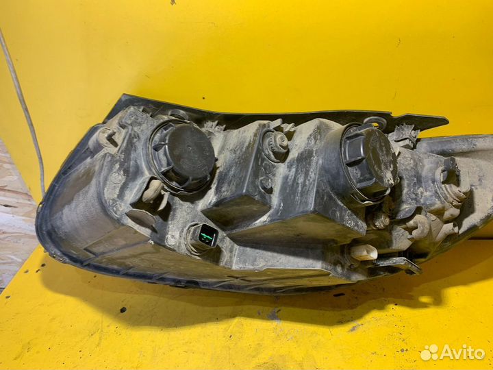 Фара правая Hyundai Santa Fe 2006-2012