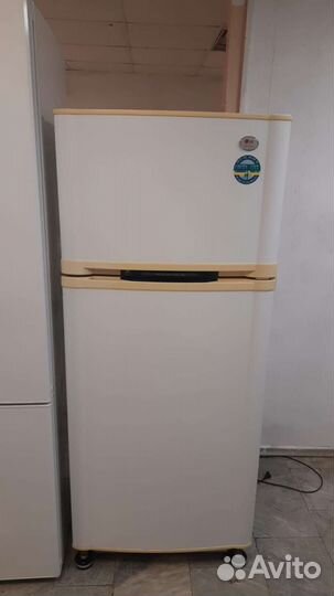 Холодильник бу lg