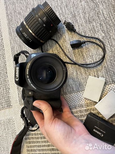 Зеркальный фотоаппарат canon 700d и 2 обьектива