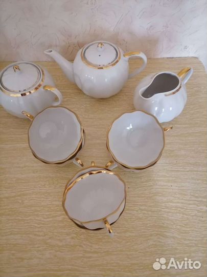 Сервизы кофейный и чайный