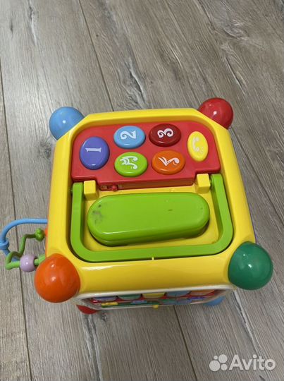 Развивающие игрушки куб бизиборд