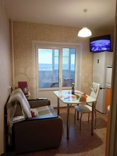 1-к. квартира, 38 м², 10/17 эт.