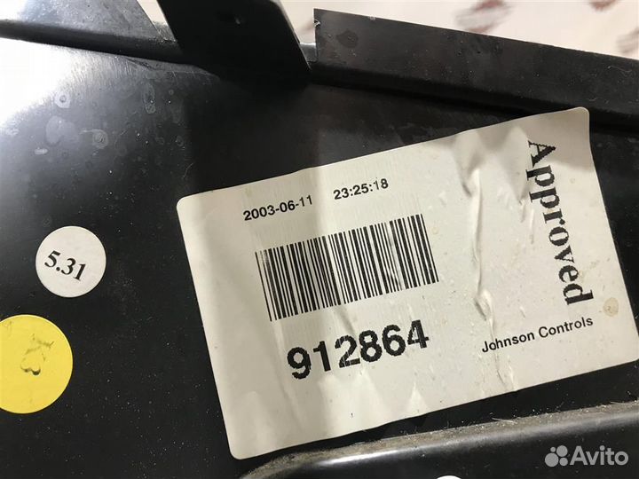 Консоль Volvo XC90 1