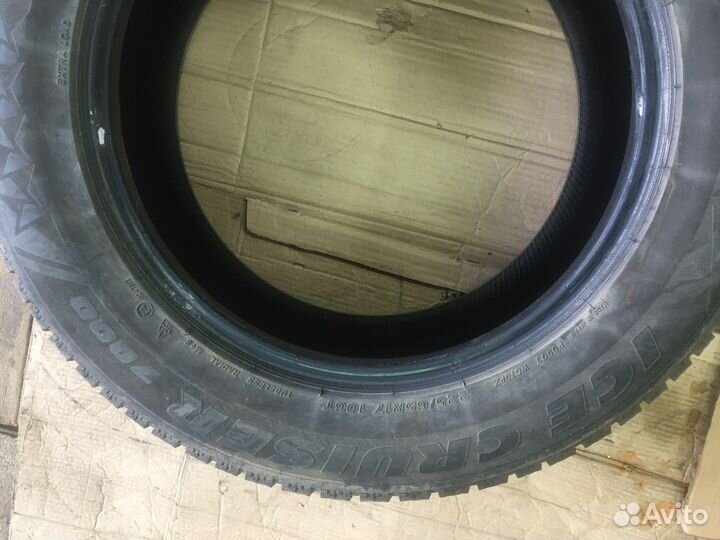 Bridgestone Ice Cruiser 7000 225/65 R17 106T