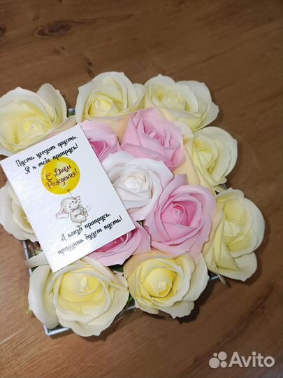 Композиция из мыльных роз