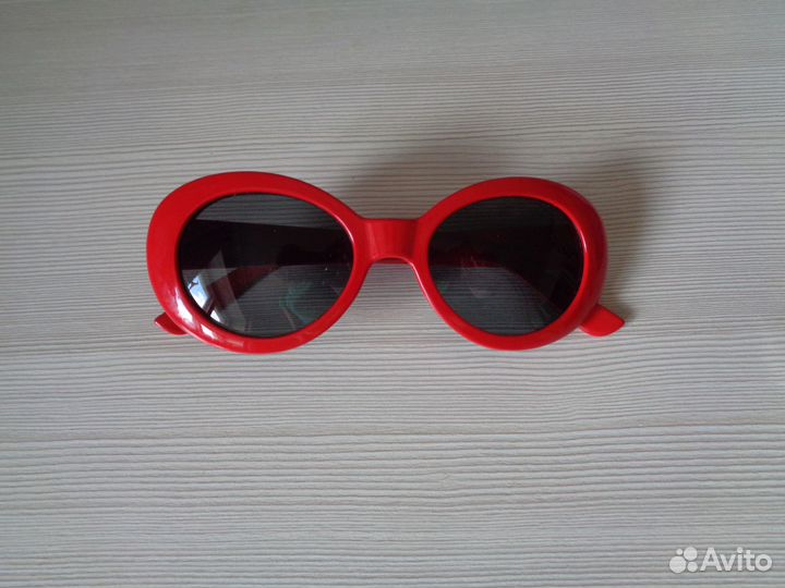 Очки разные солнцезащитные