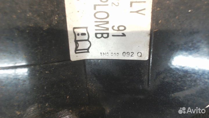 Лючок бензобака Volkswagen Passat CC, 2011