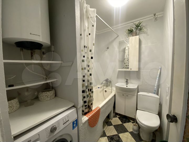 1-к. квартира, 40 м², 1/5 эт.