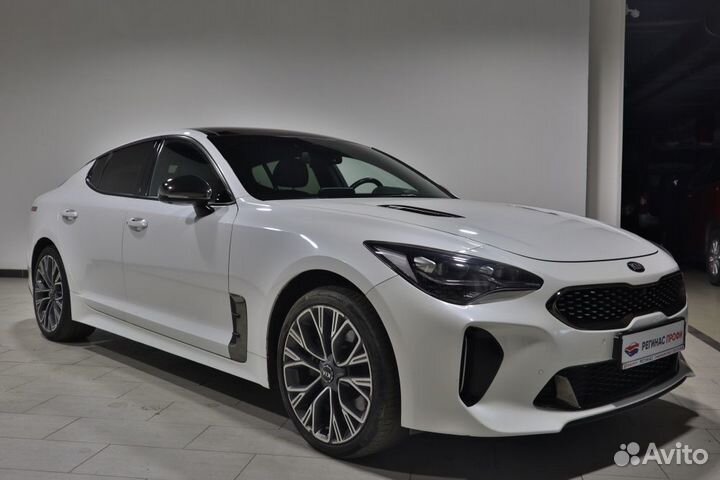 Kia Stinger 2.0 AT, 2018, 128 036 км