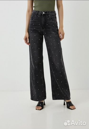 Джинсы в стразах