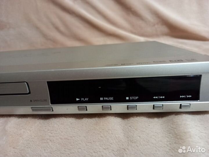 DVD плеер LG DK377