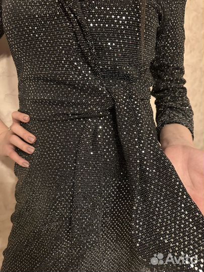 Платье блестящее
