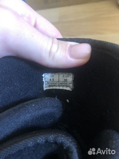 Сноубордические ботинки 35