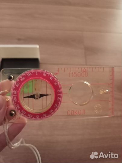 Компас жидкостный