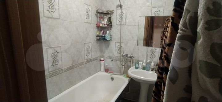 2-к. квартира, 42 м², 2/5 эт.