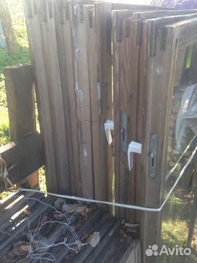 Оконные рамы со стеклом, оконная рама