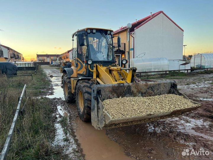 Экскаватор-погрузчик, услуги, аренда
