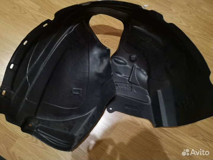 Защита арки передний правый Toyota Rav4 12/15