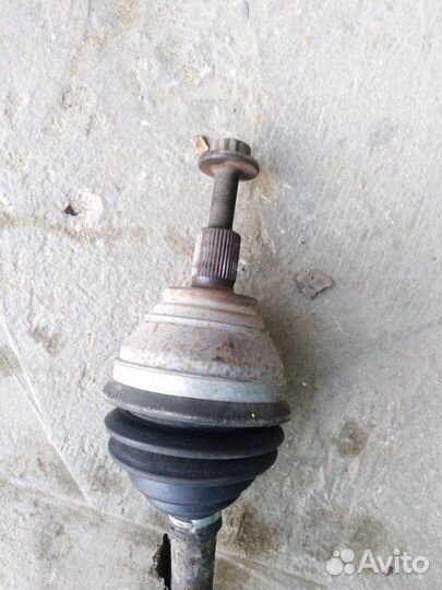 Привод передний левый Volkswagen Passat Cc 1.8