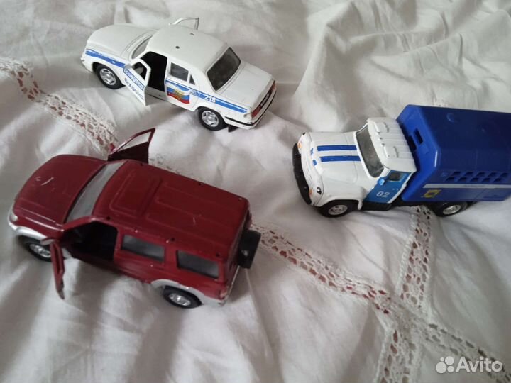 Машинки 3 шт